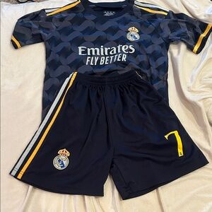 Real Madrid Grey Kit (Kids)